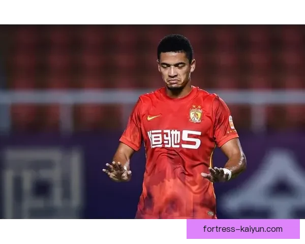 奥斯梅恩前场跑动覆盖分析显示其表现稳健，已成为球队进攻核心。