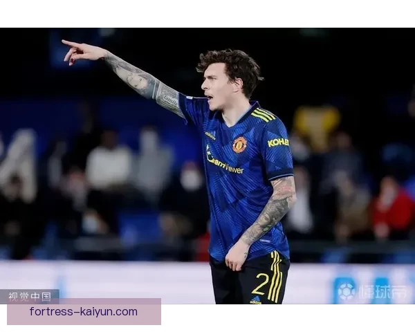 卡马文加对抗能力持续提升，防守表现稳健增强